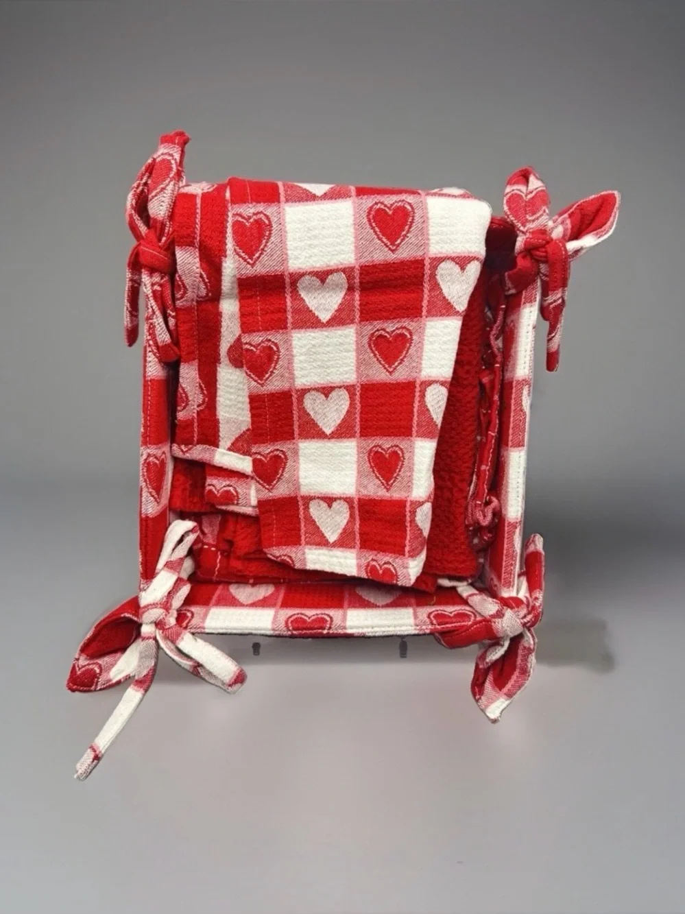 Heart Decorated Towel Basket & 3 Hand Towels. Valentine’s Day or Love